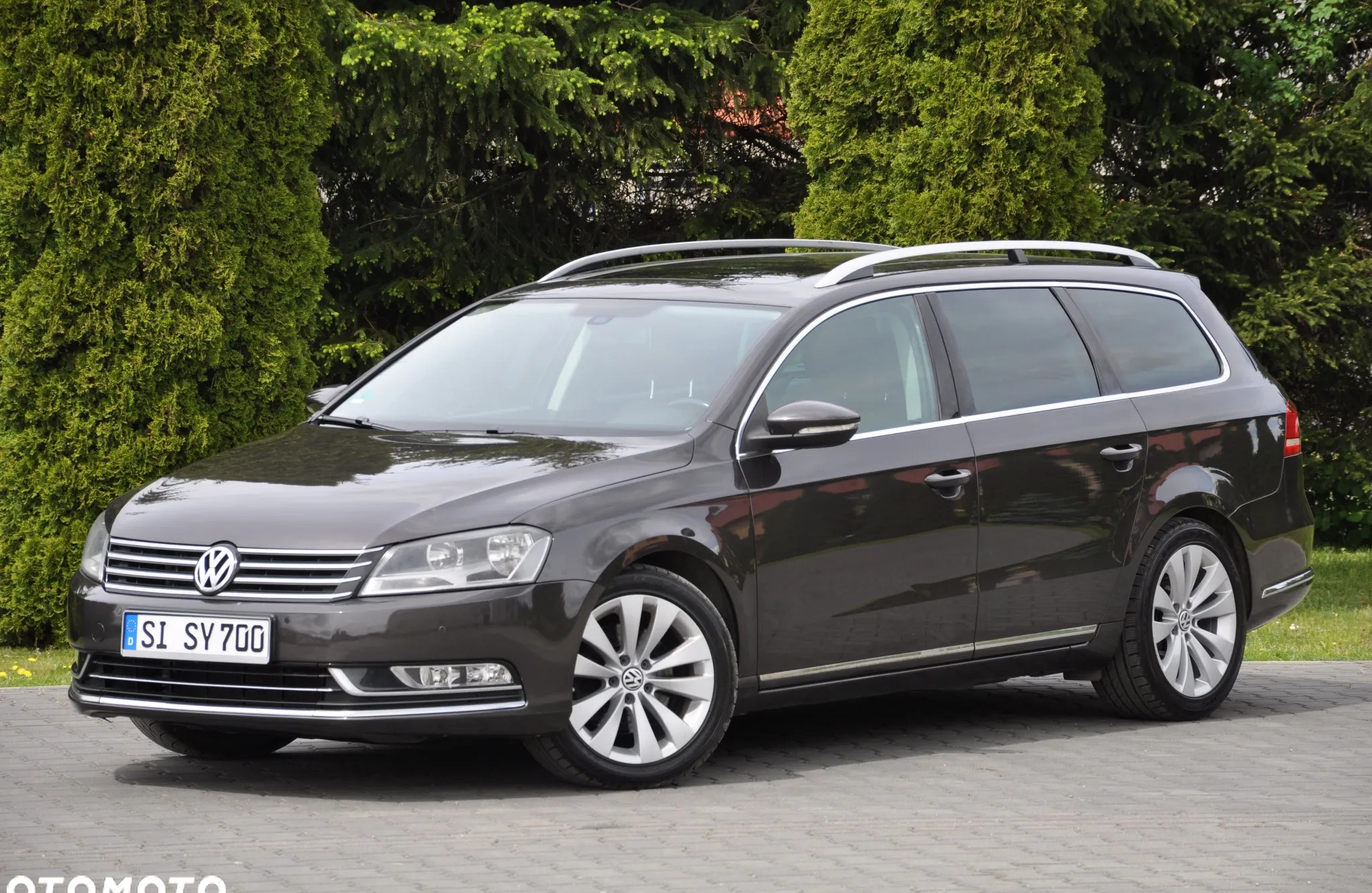 Volkswagen Passat cena 39900 przebieg: 240000, rok produkcji 2011 z Zawadzkie małe 781